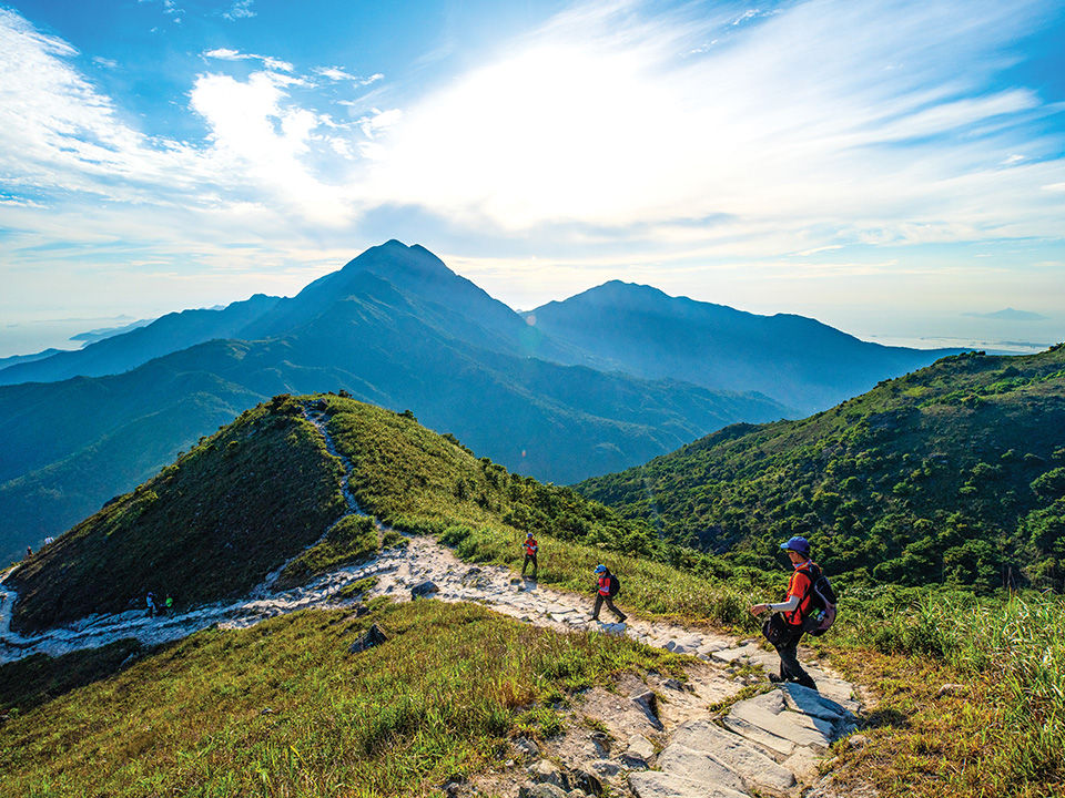 Razor’s Ridge Hike – Tai To Yan (10 km hike)