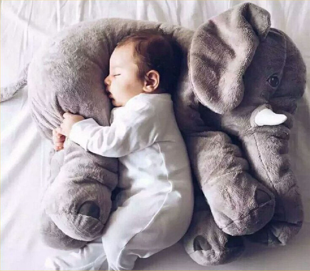 Pluche olifant 60 cm Peluche éléphant Plush elephant 60 cm.