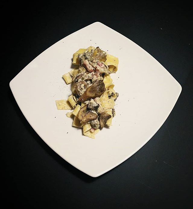 Pappardelle Porcini, Guanciale e Crema di Pecorino Romano