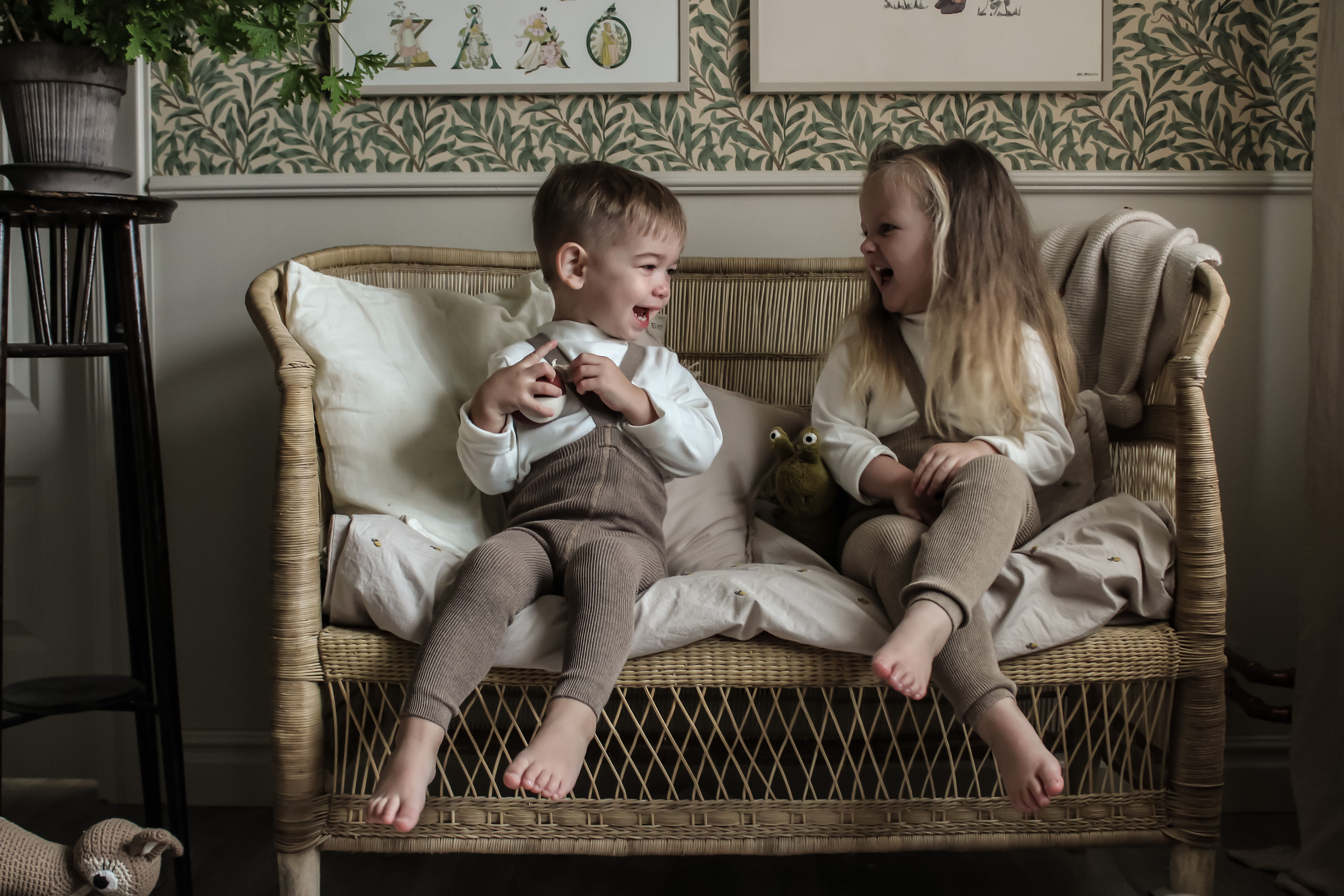 Silly Silas Footless Tights | Peanut Blend