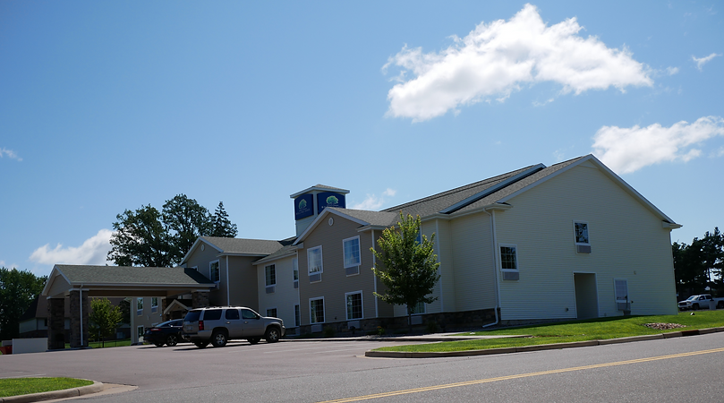 Rolling Oaks Exterior.png