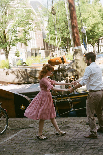 Amsterdam Couple Photoshoot-27.jpg