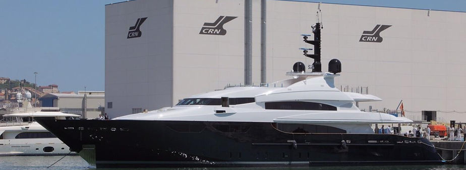 2005 EIGHT .jpg