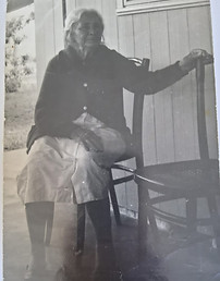 Tia Catarinha Yates Loureiro.jpg