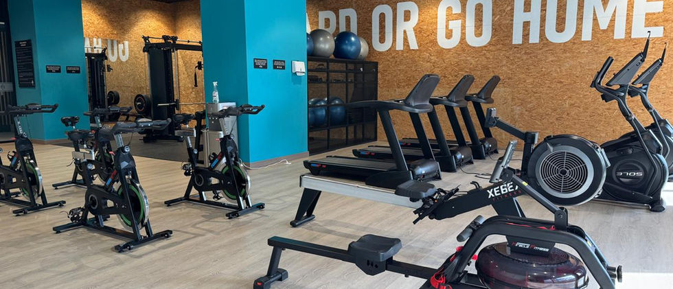 Apartamento en venta con sala y comedor integrados.