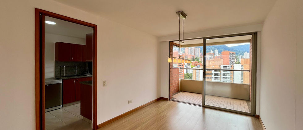 Apartamento en venta con 3 alcobas y balcón amplio en zona tranquila