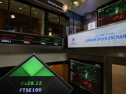 UK Stocks Ride Global Rally on Trade and Rate Optimism