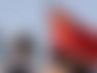 China’s Service Sector Stumbles as Expansion Hits Soft Patch in November