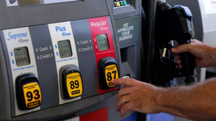 Rising Gas Prices Put Trump’s Iran War Strategy Under Intensifying Political Pressure