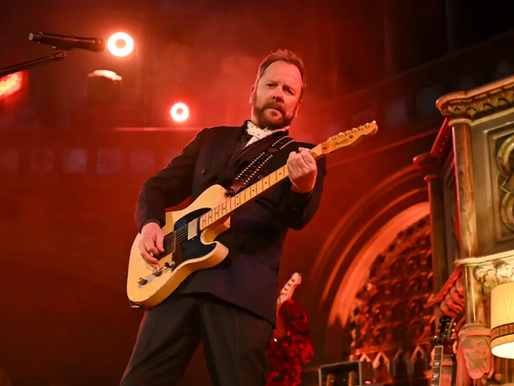 Kiefer Sutherland Cancels U.S. Tour After Struggling With Low Ticket Sales