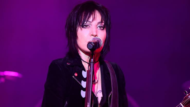 Joan Jett Cancels Upcoming Concerts After Back Injury Leads to Surgery