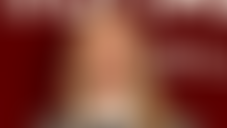 Uma Thurman Chose New York Over Hollywood and Built a Life Beyond the Industry’s Center