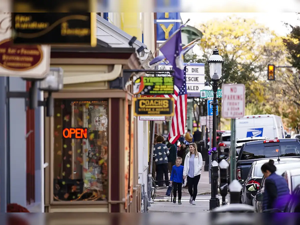 US Consumer Confidence Slips Sharply in December as Economic Worries Multiply