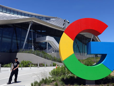 Alphabet races toward $4 trillion valuation as AI-driven rally surges