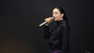 Lorde Pauses Lollapalooza Performance to Help Fans During Extreme Heat