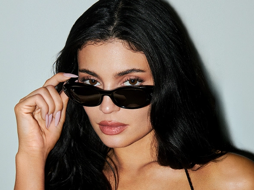 Kylie Jenner Brings Fashion and Technology Together With New Meta Smart Sunglasses