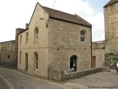The-Quaker-House-BoA