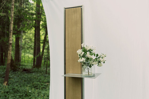 Sabana studio Kunstständer Harmonia aus Edelstahl und Massivholz