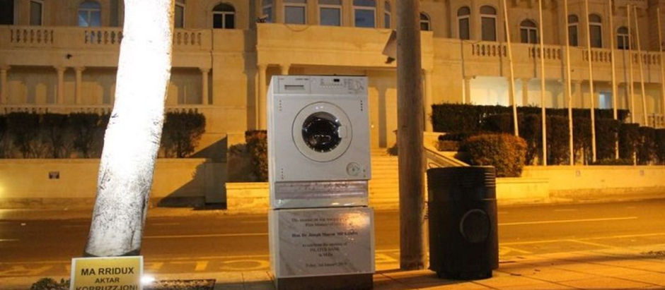 Tolerating money-laundering