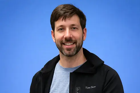 20260118_1559_Image Generation_remix_01kf9ef67qf3wvk4vzxac2e6xb.webp