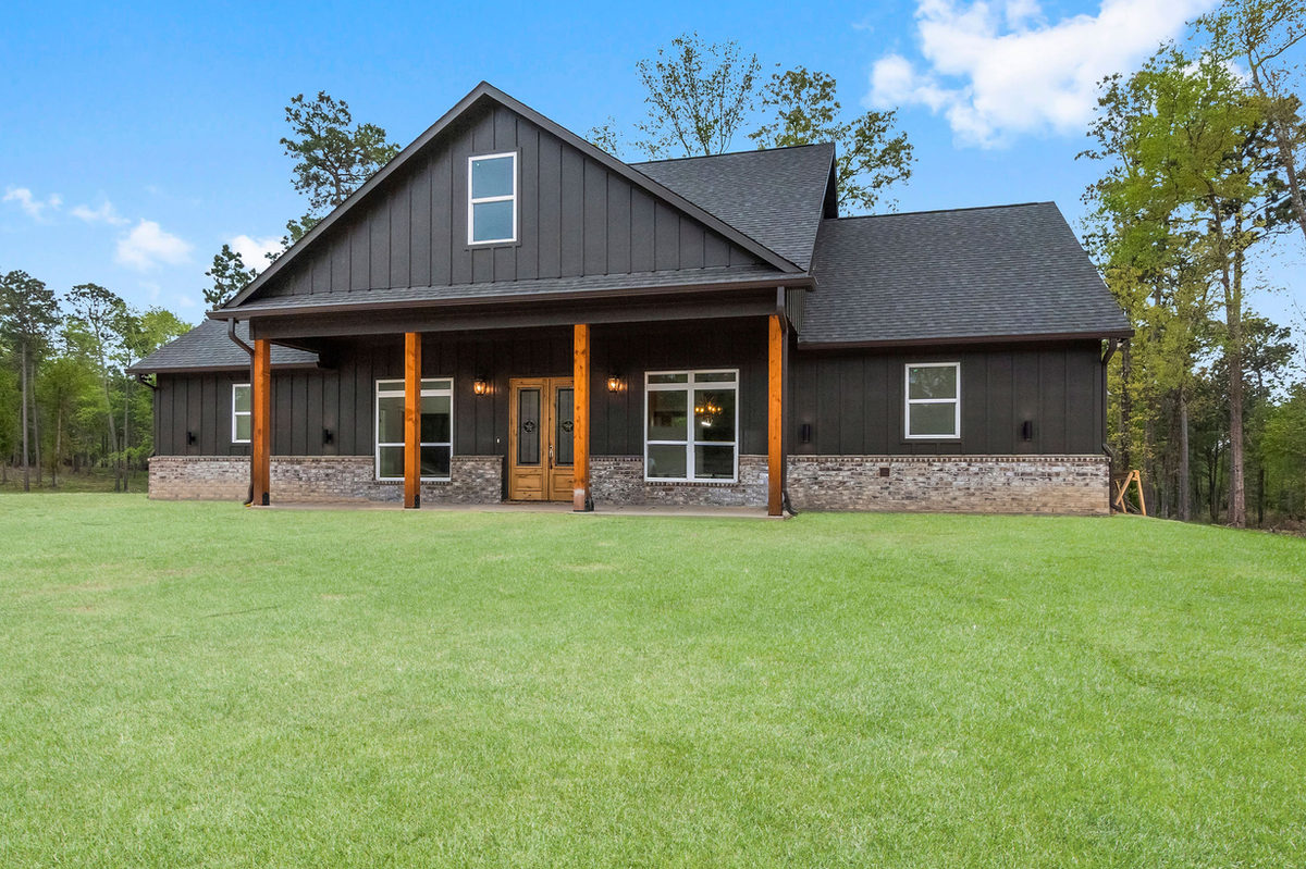 Phillips Construction custom home in East Texas