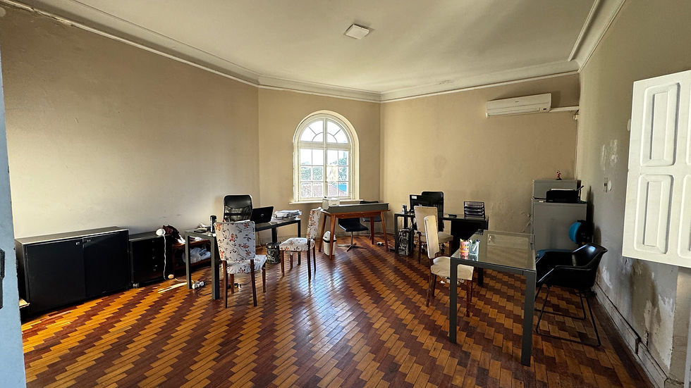 Miniatura: Comercial