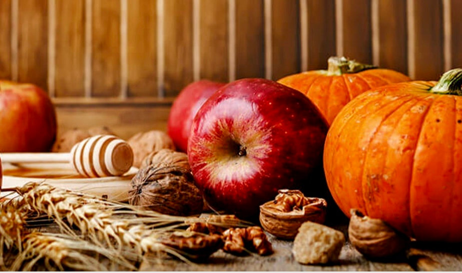 Warm Apple Facial Magnolia Massage F