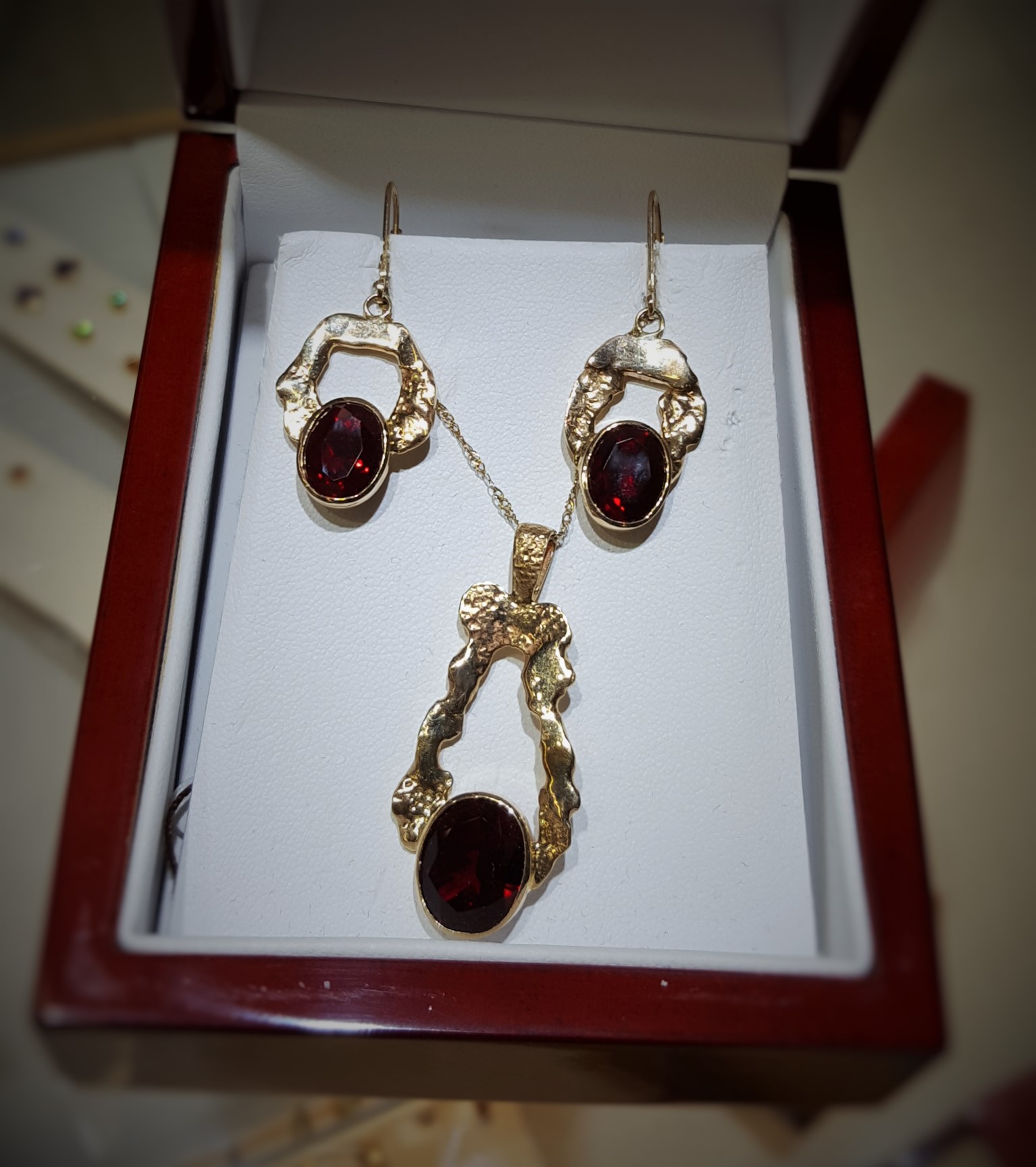 Garnet Pendant & Earrings Set