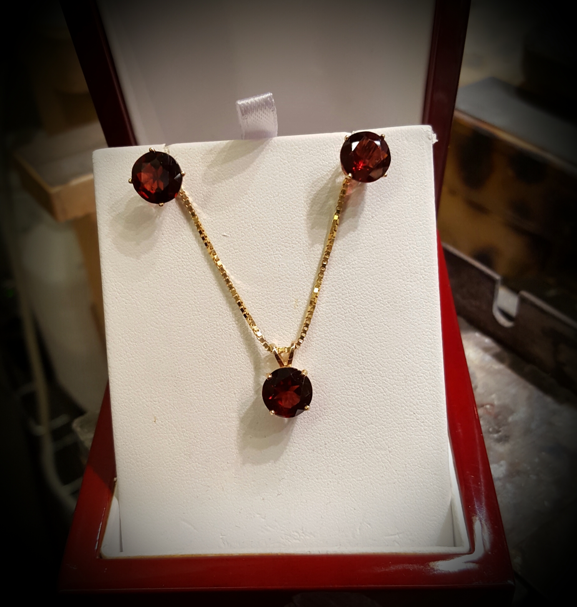 Garnet Pendant & Earrings Set