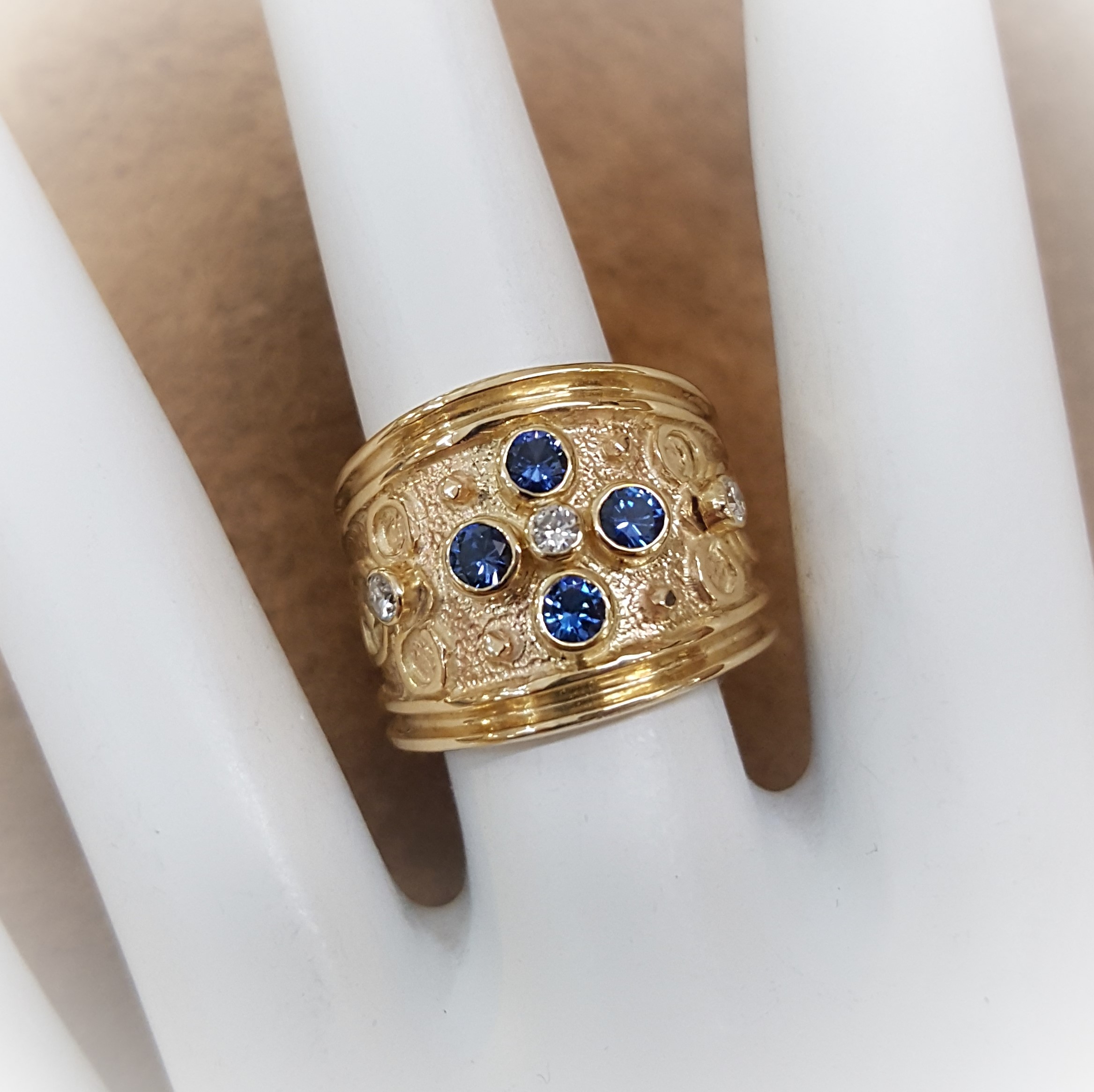 Ceylon Sapphire Etruscan Style