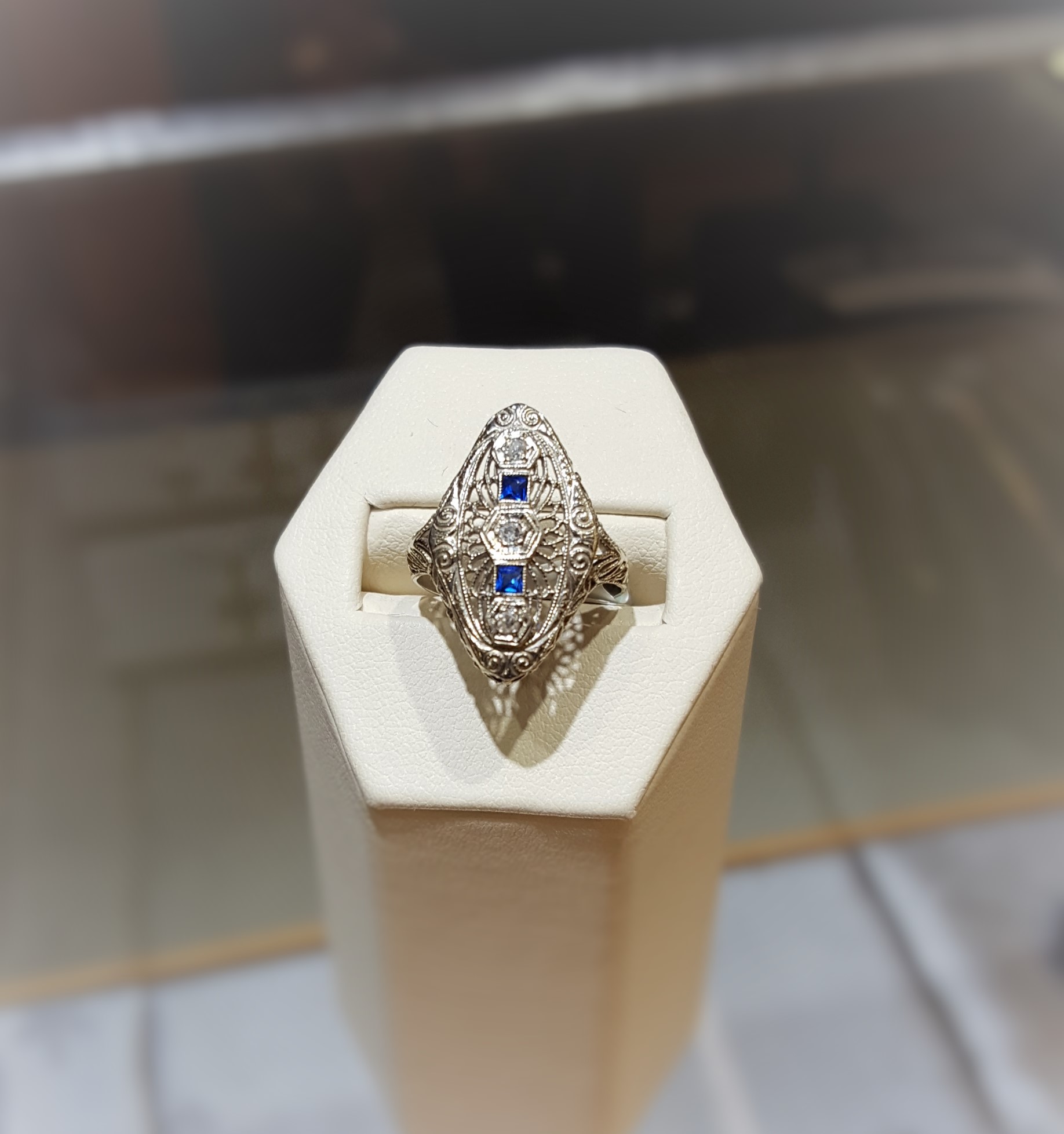 Antique Diamond Sapphire TE