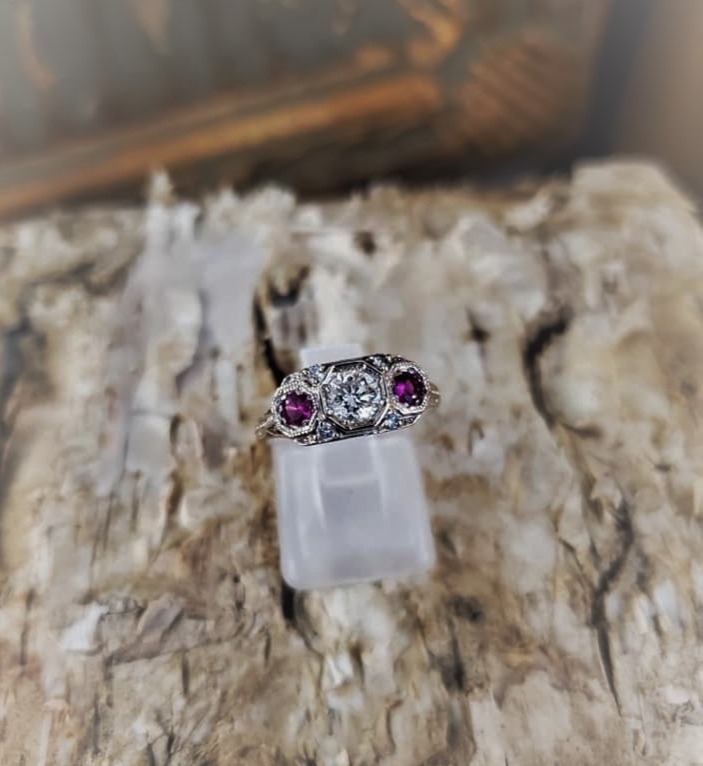 .25ct Diamond .25ctw Rubies