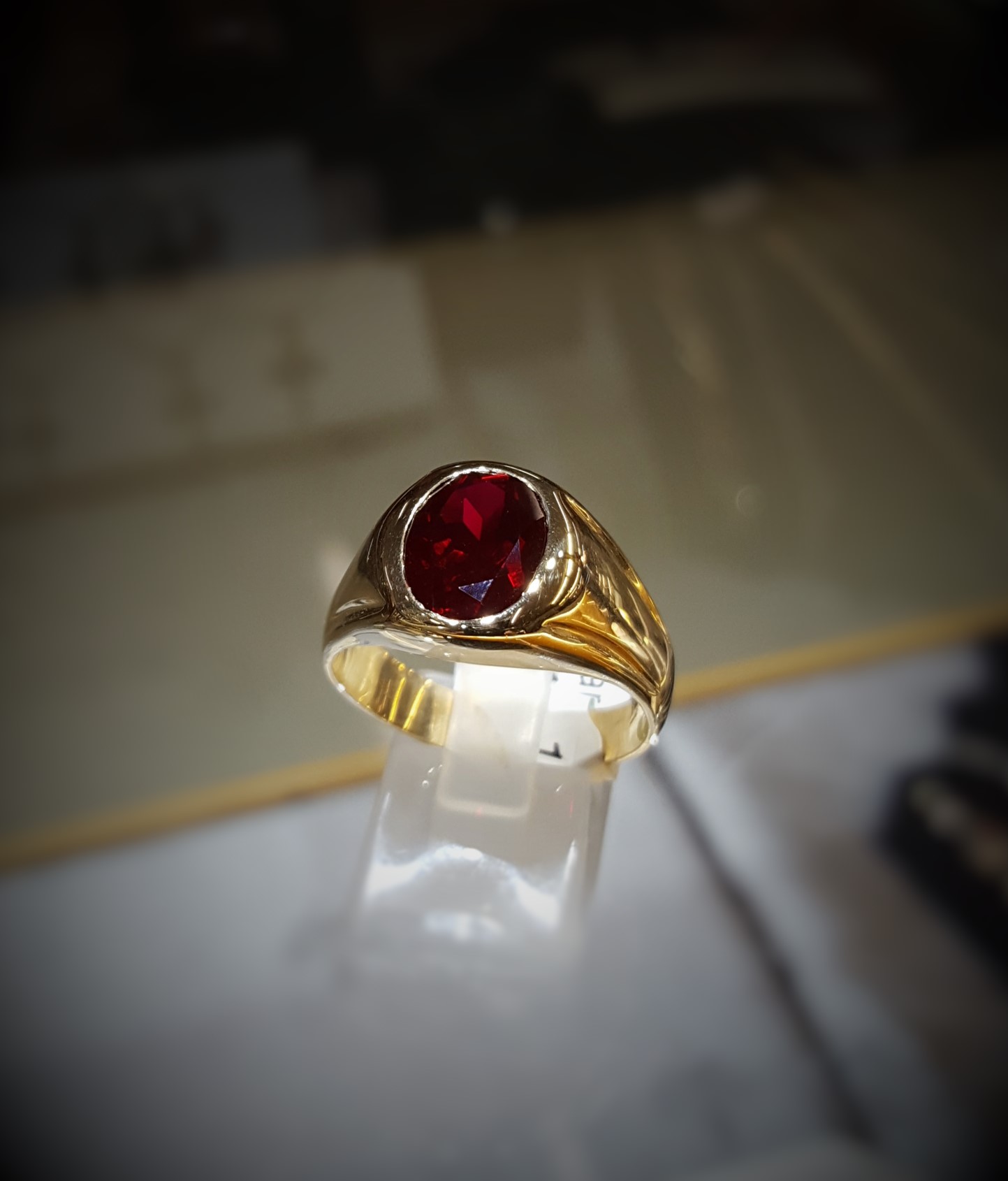 Garnet Signet Style