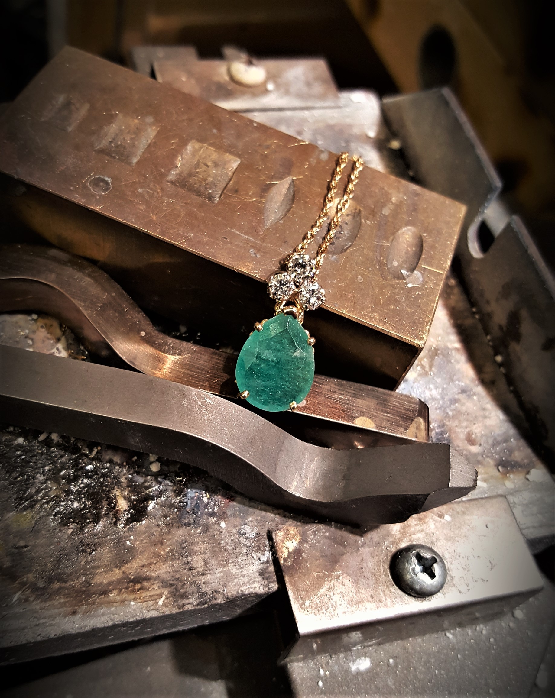Adventurine & Diamond Pendant