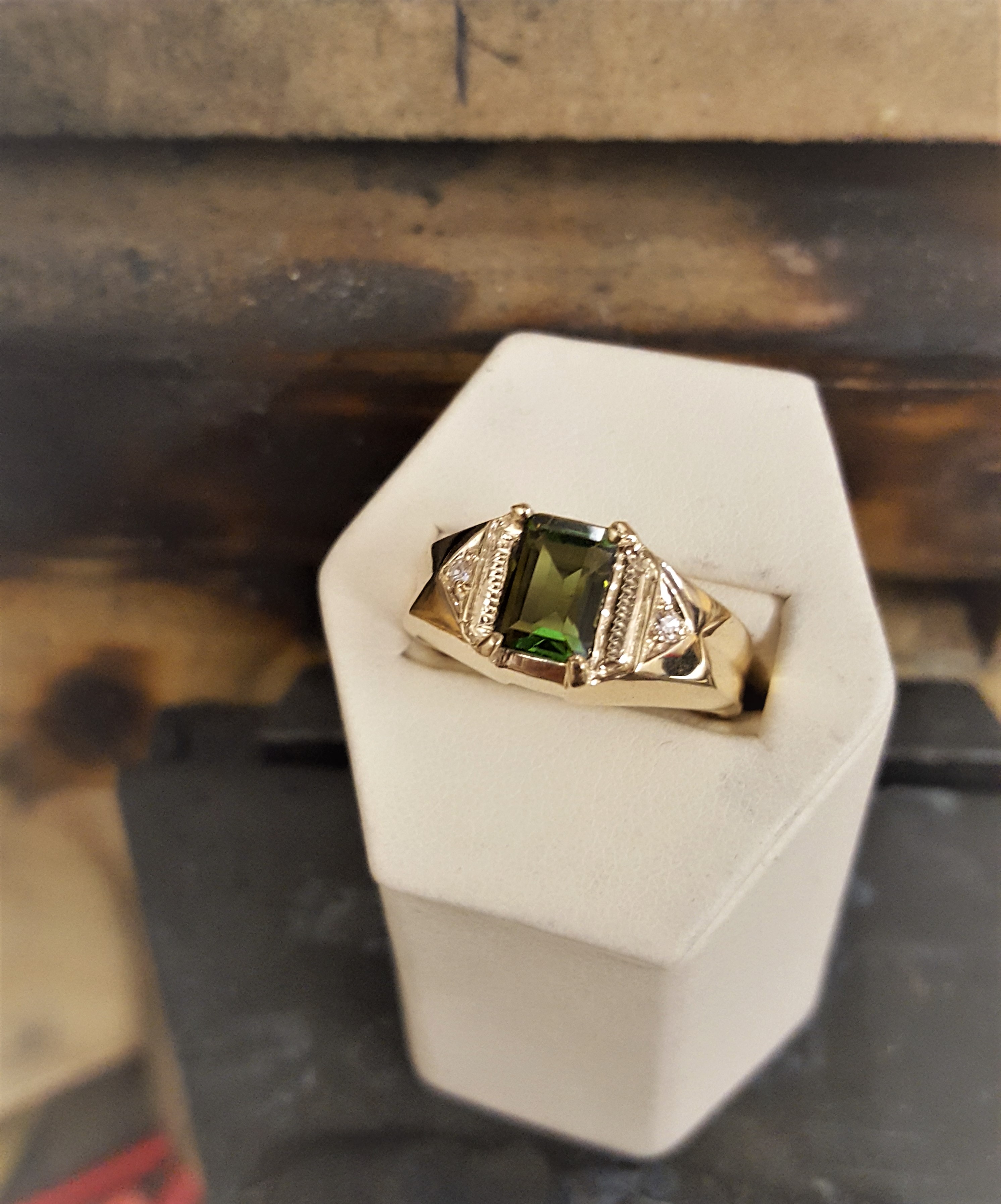 1.85ct Peridot with .10ctw Diamonds