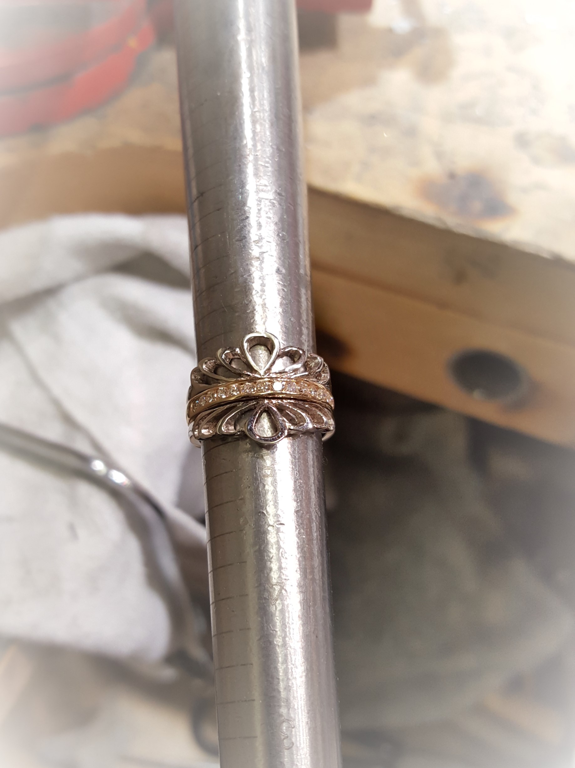 .30ctw Diamonds with Openwork Floral