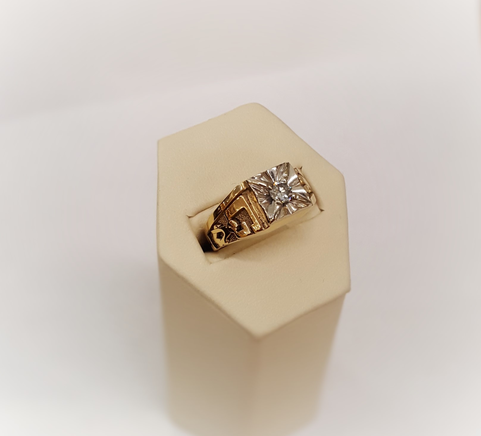 Masonic with Diamond