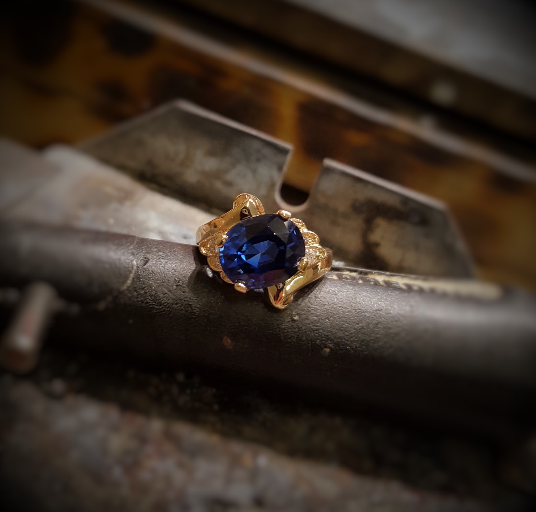 4.90 Natural Sapphire & Diamonds