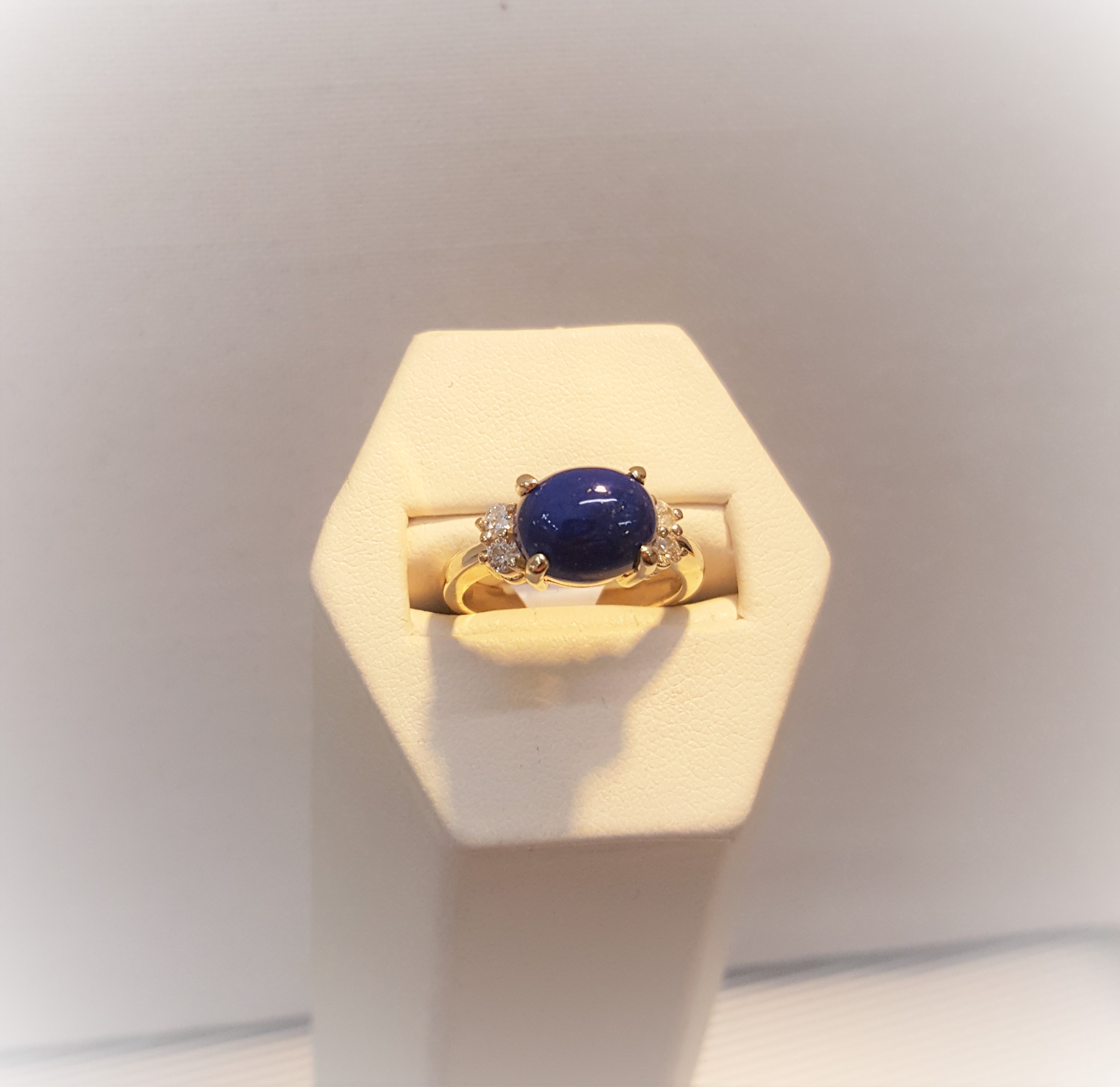 Lapis Luzuli with .25ctw Diamonds