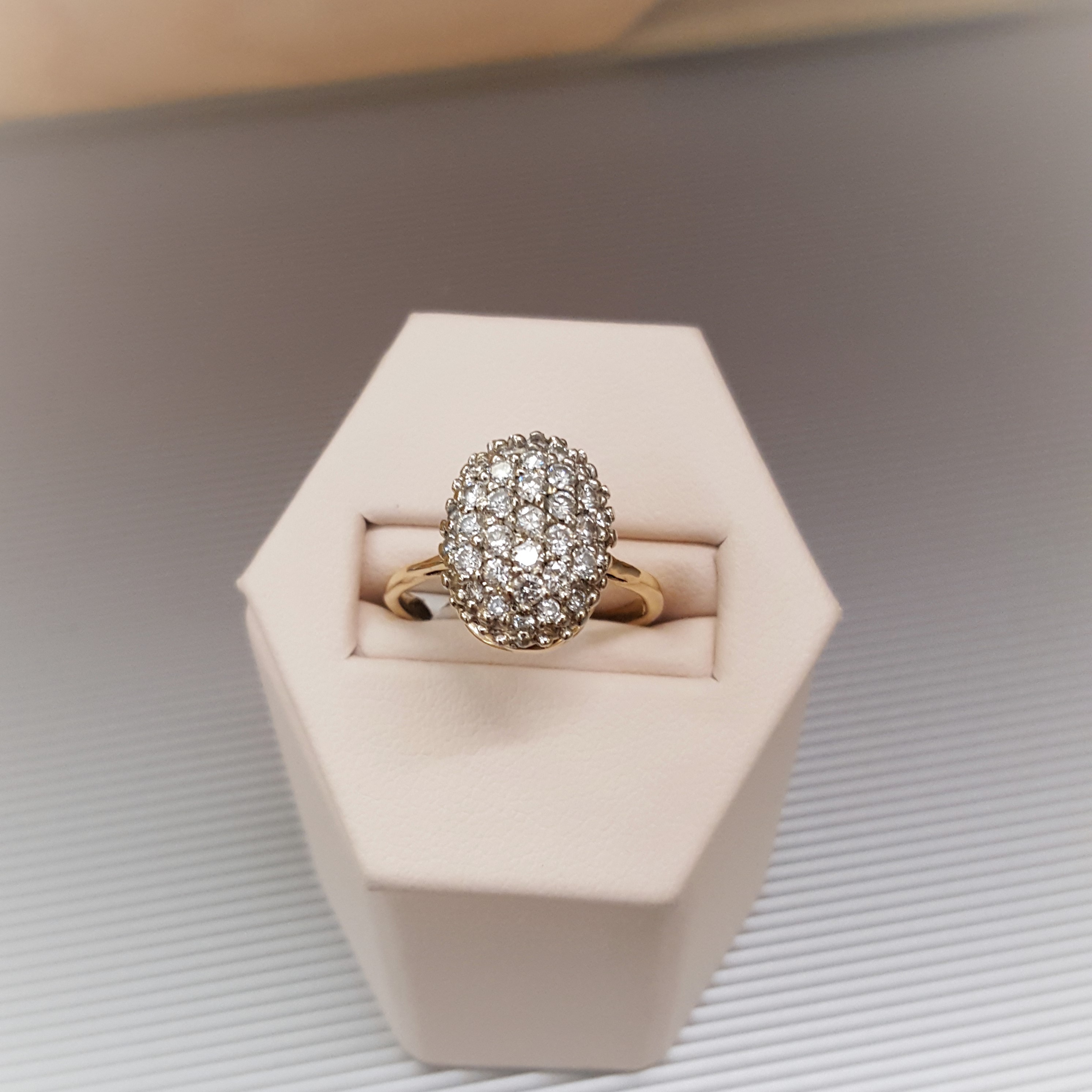 Oval Shape Diamond Cluster