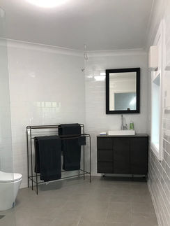 Paddington Bathurst - 8 Keppel St - Bathroom.jpeg
