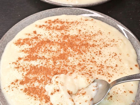 Jednoduchá proteinová krupicová kaše