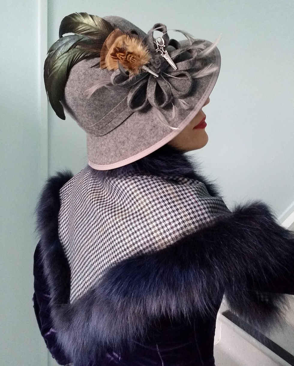 Thumbnail: Tweed and fox fur trim capelet