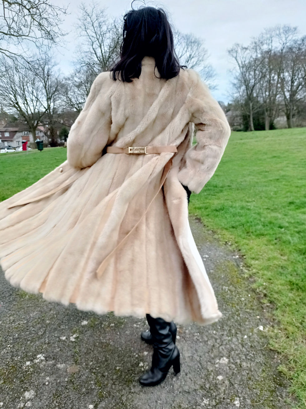 Thumbnail: Beautiful vintage late 1970s champagne colour faux fur real leathercoat Tissavel