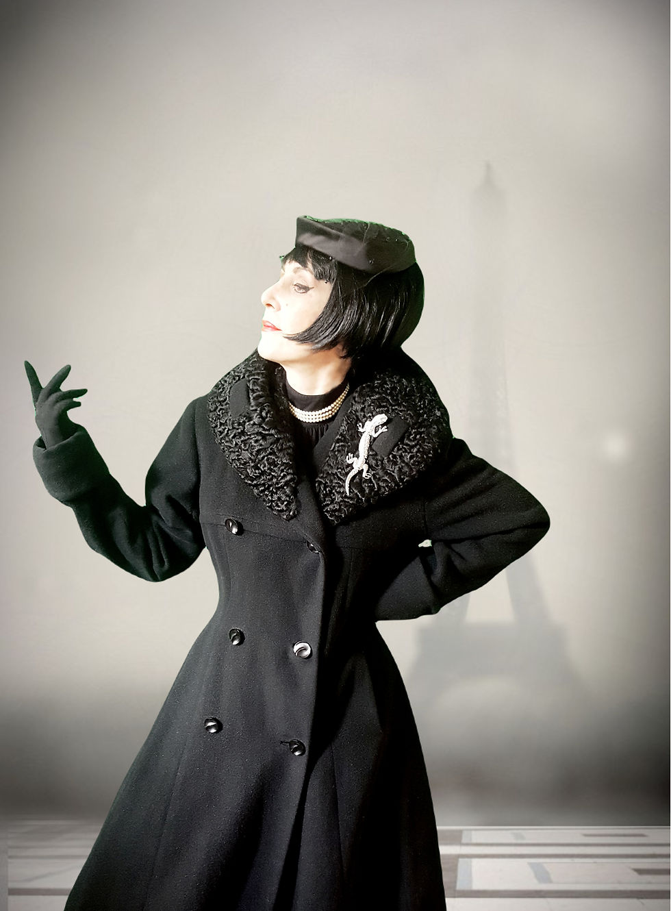 Thumbnail: Stunning c 1950 wool & angora/mohair astrakhan shawl collar super tailoring