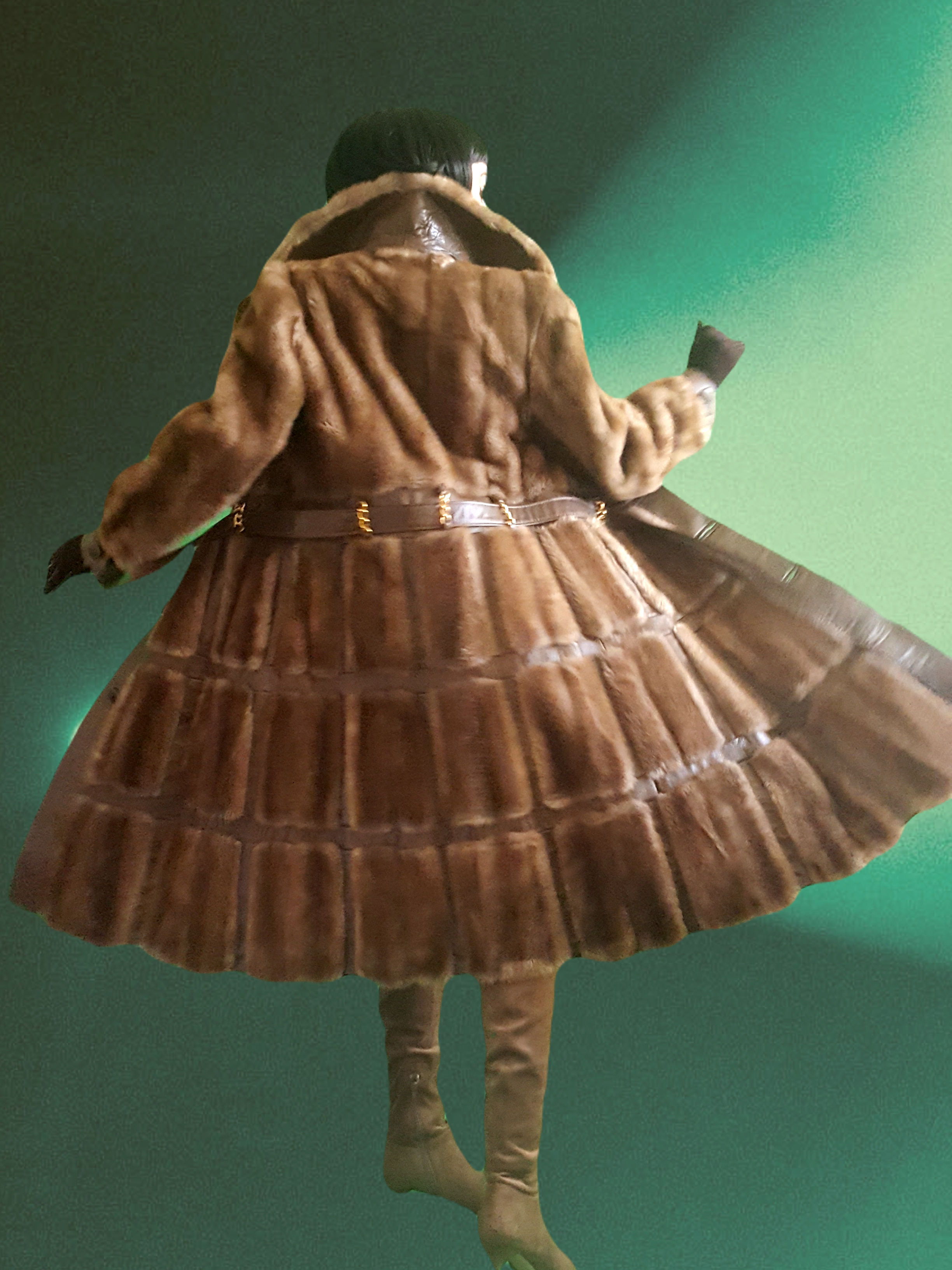 Stunning Vintage fit flare tie belt 1970s cage panel faux fur real leather coat