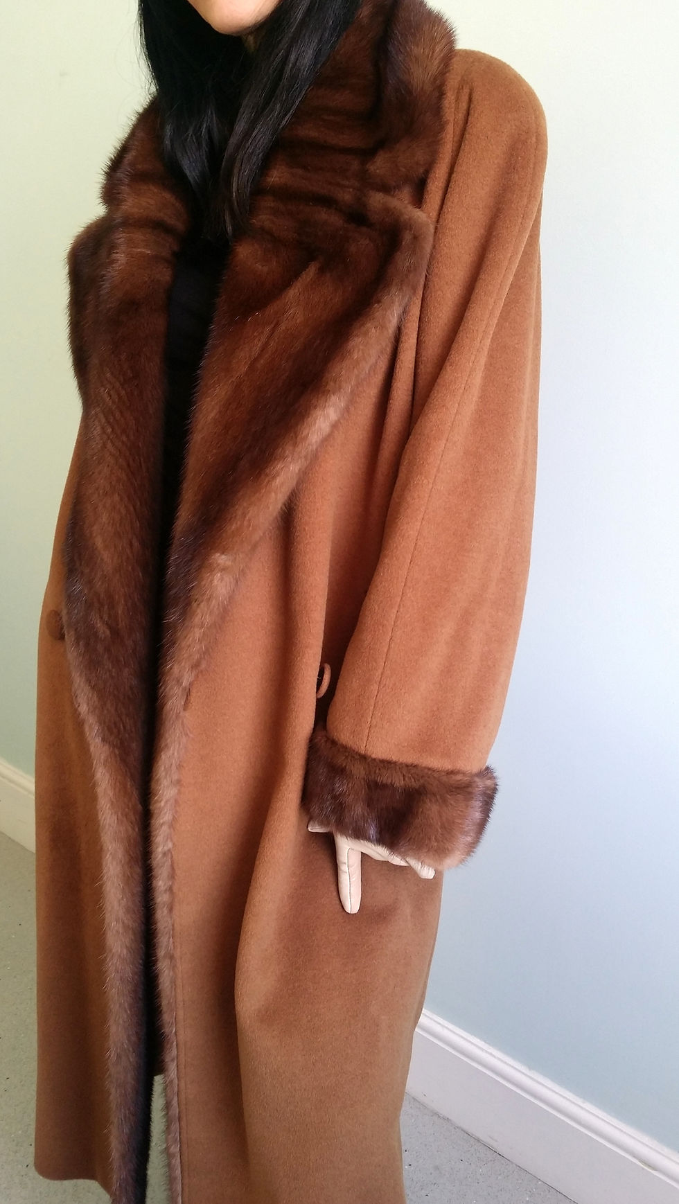Thumbnail: Vintage Sprung Fourrures Paris Luxury coat