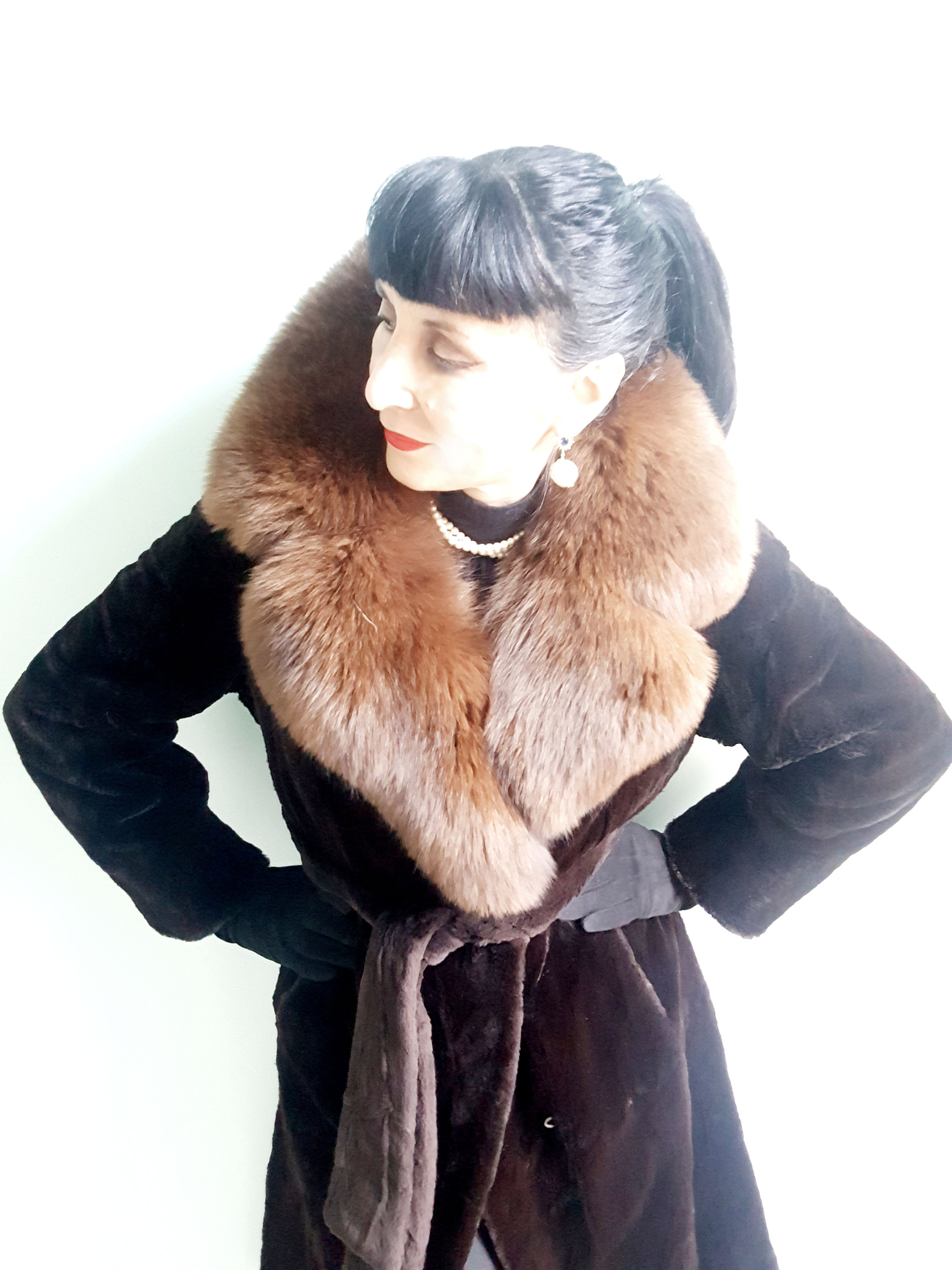 Vintage 1970s belted sheared rabbit & fox collar coat