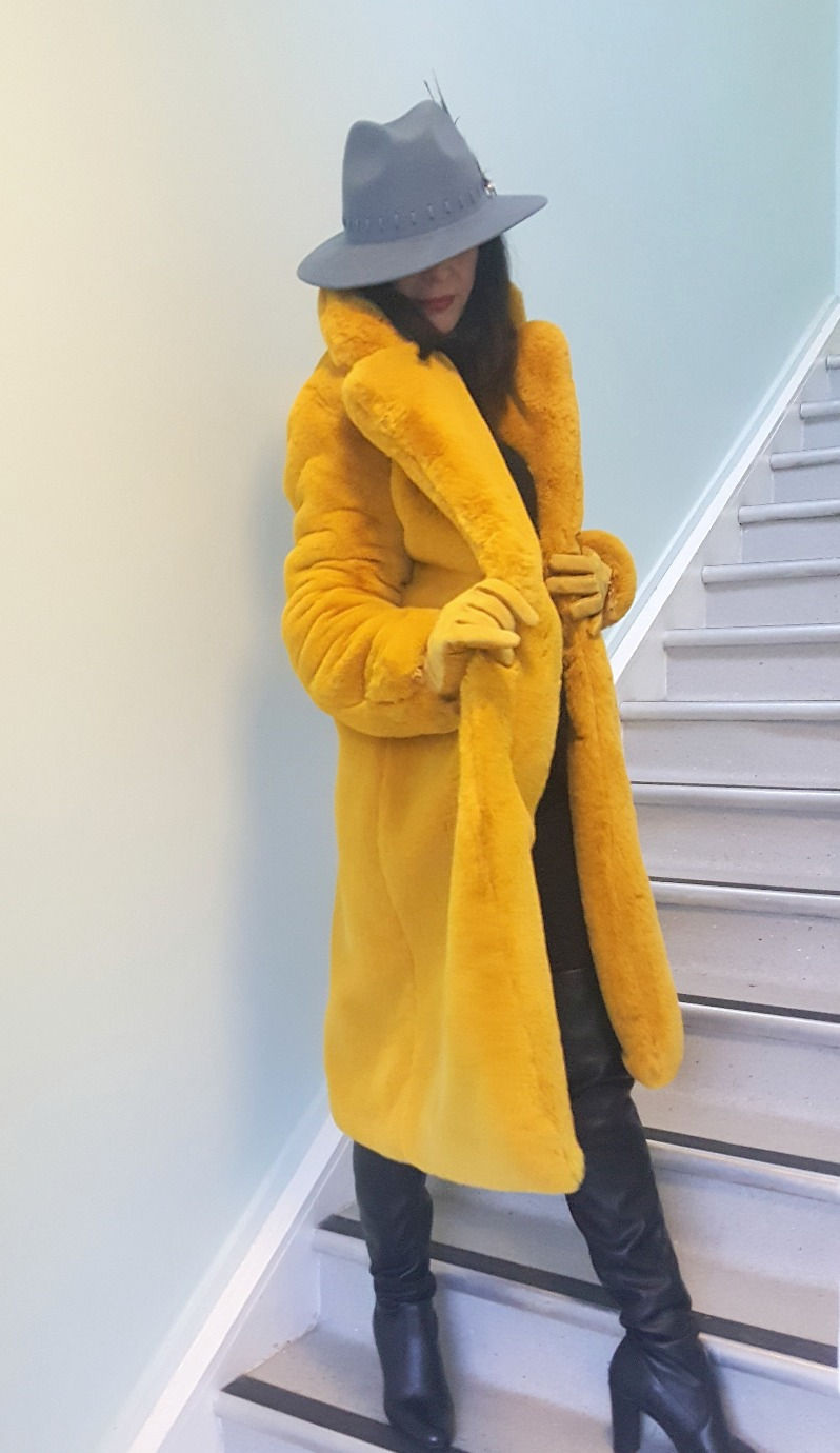 Thumbnail: Saffron Luxury Faux Fur coat
