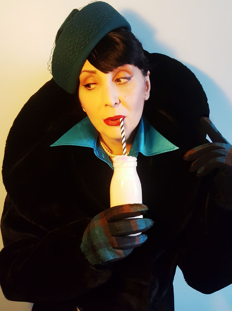 Thumbnail: Hat & Glove Set: Vintage style Teal